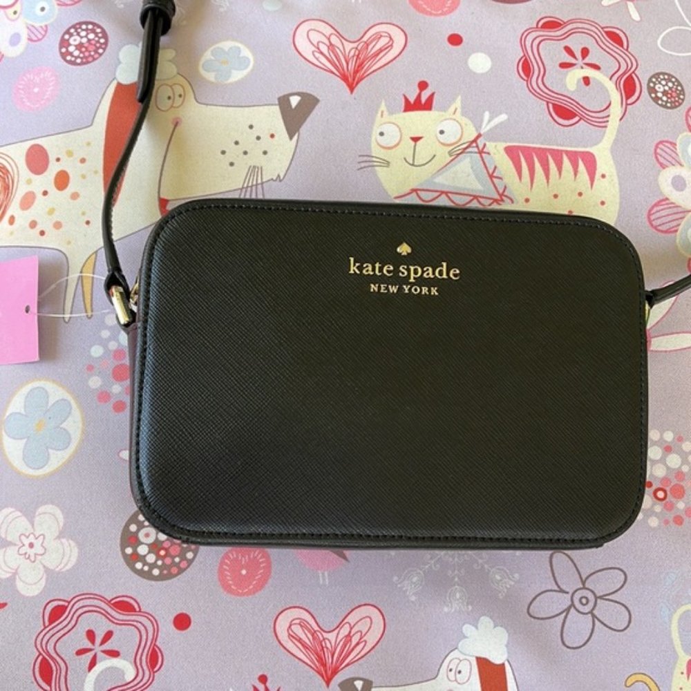 Kate Spade Madison Mini Camera Bag
COLOR:
Black 
NWT - Picture 12 of 16